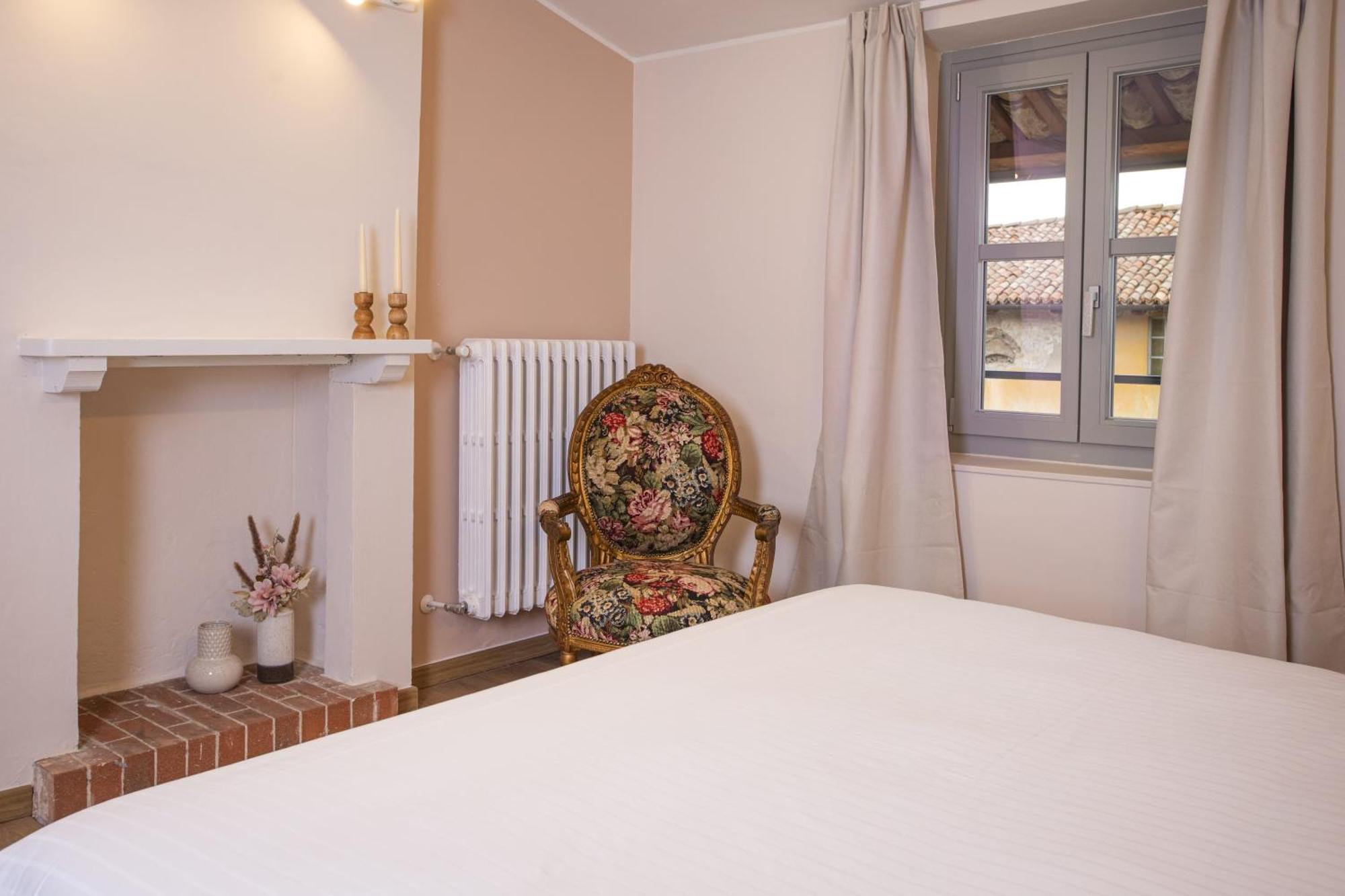 Palazzo Ratti Boutique Rooms Cherasco Exterior foto