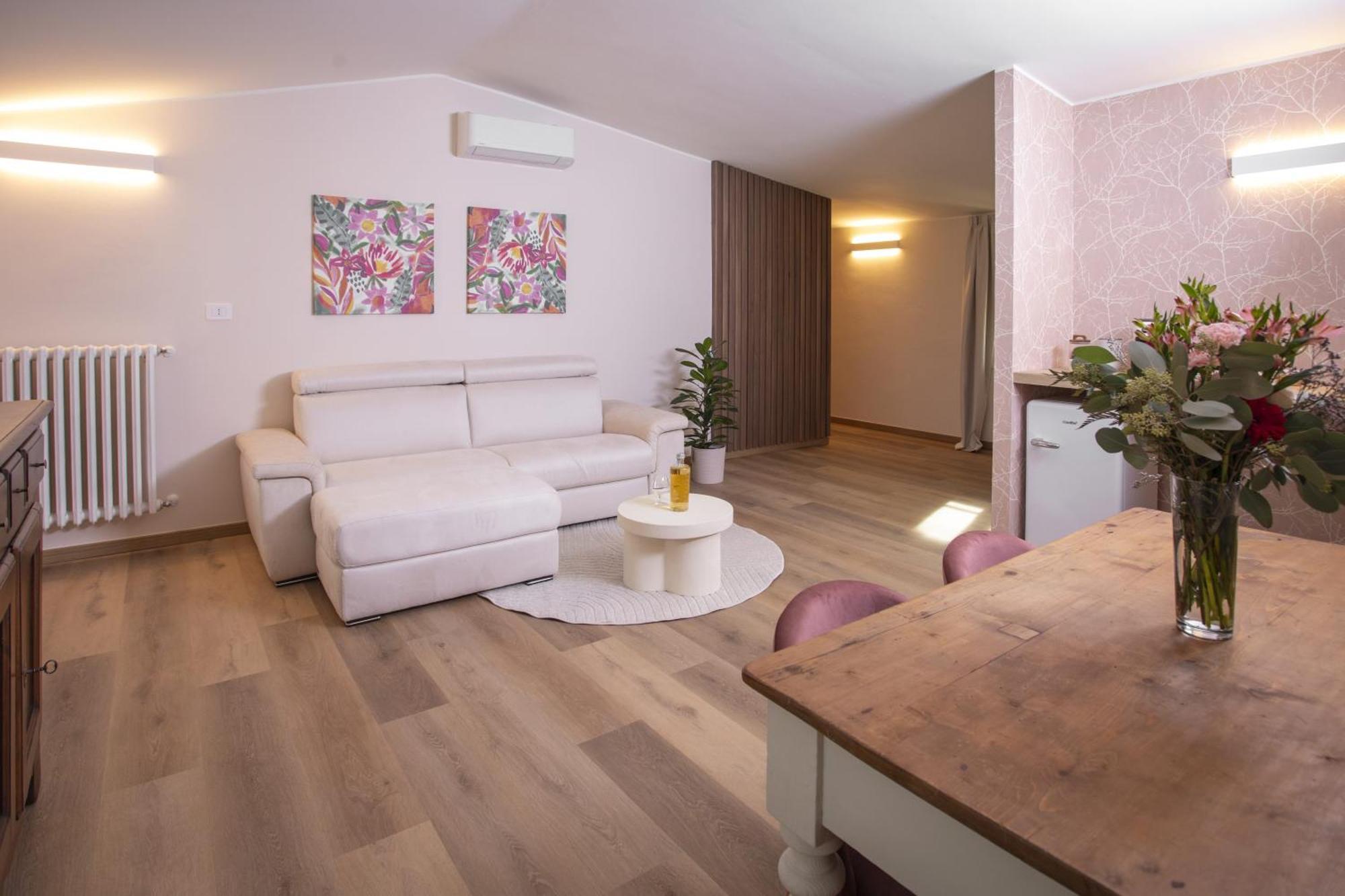 Palazzo Ratti Boutique Rooms Cherasco Exterior foto